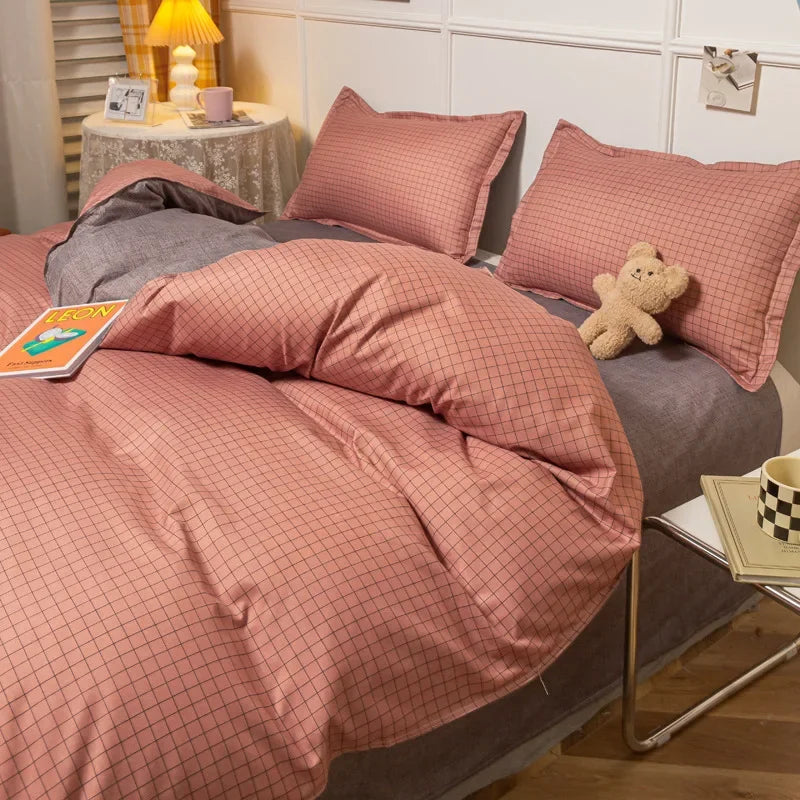 Strawberry Soft Bedding Set - Queen/King - The Charming Comfort