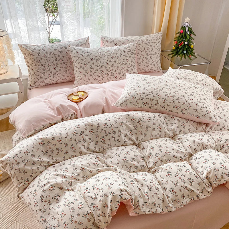 "Cartoon Heart Floral Bedding Set" - The Charming Comfort